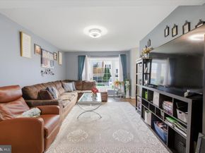 1042 Tottenham Court, Sterling VA 20164