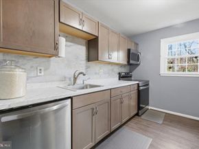 1042 Tottenham Court, Sterling VA 20164