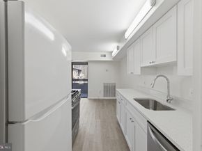 2316 Freetown Court 10/21C, Reston VA 20191