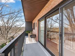 3210 S 28TH Street 402, Alexandria VA 22302