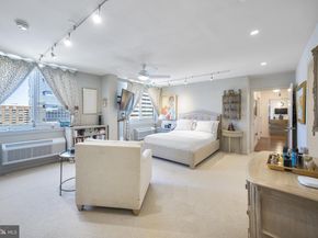 1919 Chestnut Street 2901/02/24, Philadelphia PA 19103