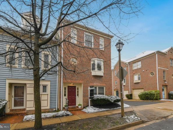 1122 N Stafford Street, Arlington VA 22201