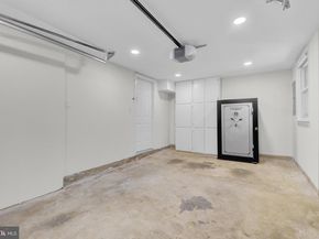 1122 N Stafford Street, Arlington VA 22201