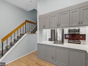 210 Church Street 1C, Philadelphia PA 19106