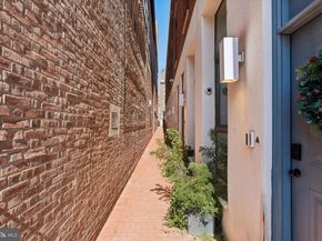 210 Church Street 1C, Philadelphia PA 19106