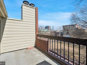 210 Church Street 1C, Philadelphia PA 19106