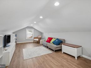 1721 Sherwood Circle, Villanova PA 19085