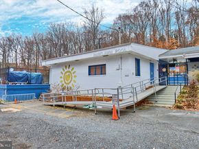 6323 Everglades Drive, Alexandria VA 22312