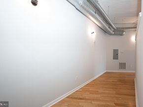 2200 Arch Street 913, Philadelphia PA 19103