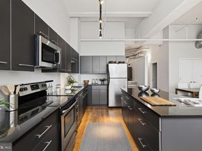 2200 Arch Street 913, Philadelphia PA 19103