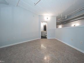 2200 Arch Street 913, Philadelphia PA 19103