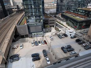 2200 Arch Street 913, Philadelphia PA 19103