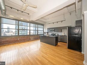 2200 Arch Street 913, Philadelphia PA 19103