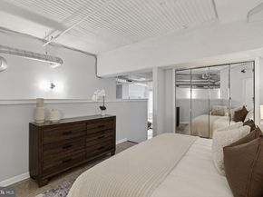 2200 Arch Street 913, Philadelphia PA 19103