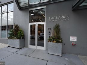 2200 Arch Street 913, Philadelphia PA 19103