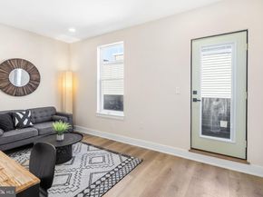 1731 Reed Street, Philadelphia PA 19146