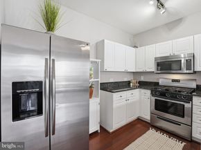 4667 Longstreet Lane 205, Alexandria VA 22311