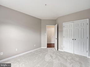 4667 Longstreet Lane 205, Alexandria VA 22311