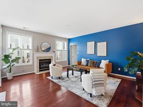 4667 Longstreet Lane 205, Alexandria VA 22311