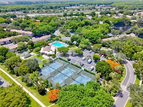 507 Gardens Drive 203, Pompano Beach FL 33069