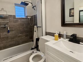 5726 Douglas Street, Hollywood FL 33021