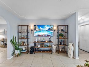 2527 SW 12th Street, Boynton Beach FL 33426