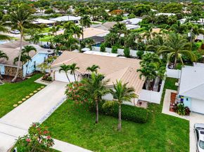 2527 SW 12th Street, Boynton Beach FL 33426