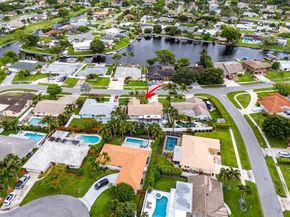 2527 SW 12th Street, Boynton Beach FL 33426