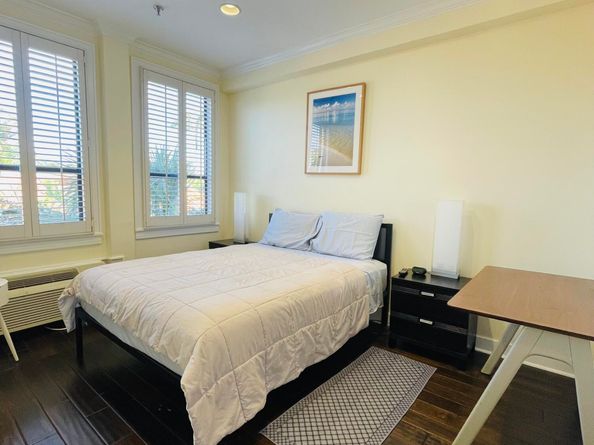 235 Sunrise Avenue 2262, Palm Beach FL 33480