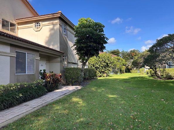 6754 Via Regina, Boca Raton FL 33433
