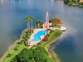 6582 Bayfront Drive, Margate FL 33063