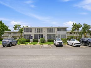 132 Cambridge F, West Palm Beach FL 33417