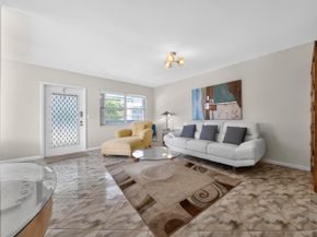 176 Upminster H 176, Deerfield Beach FL 33442