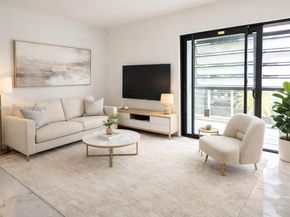 915 NE 199th Street 20615, Miami FL 33179