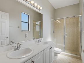 457 SE 37th Place 457, Homestead FL 33033
