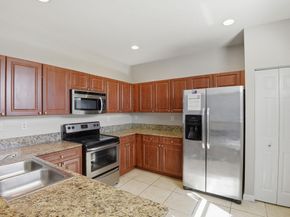 457 SE 37th Place 457, Homestead FL 33033