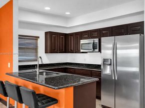 23 SE 3rd Avenue, Hallandale Beach FL 33009