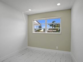 1437 SW 1st Avenue, Deerfield Beach FL 33441