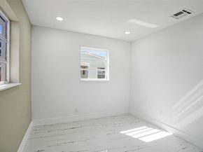 1437 SW 1st Avenue, Deerfield Beach FL 33441