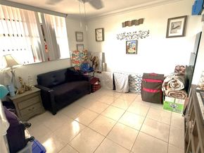 1101 Colony Point Cir 123, Pembroke Pines FL 33026