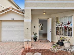 2237 NW 171st Terrace, Pembroke Pines FL 33028