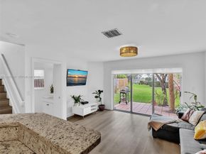 2237 NW 171st Terrace, Pembroke Pines FL 33028