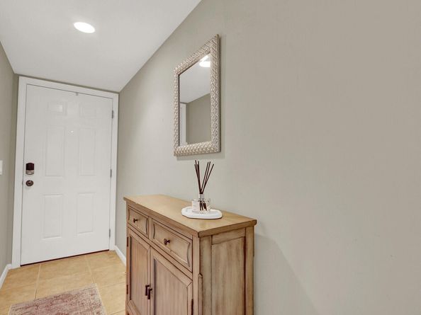 901 Seafarer Circle 403, Jupiter FL 33477