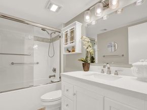 901 Seafarer Circle 403, Jupiter FL 33477