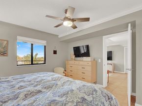 901 Seafarer Circle 403, Jupiter FL 33477