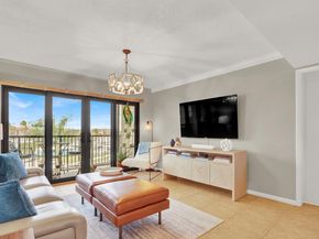 901 Seafarer Circle 403, Jupiter FL 33477