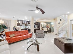 11377 Lakeview Drive, Coral Springs FL 33071