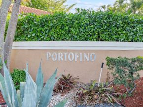 11377 Lakeview Drive, Coral Springs FL 33071