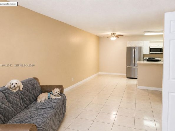 15619 SW 73rd Cir Terrace 109, Miami FL 33193