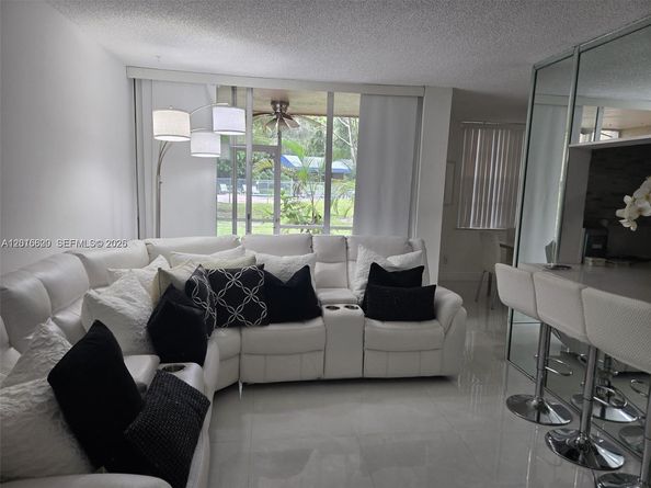 9410 Live Oak Place 103, Davie FL 33324
